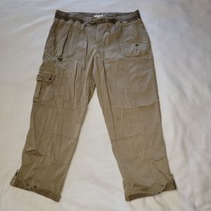 Capri length cargo pants